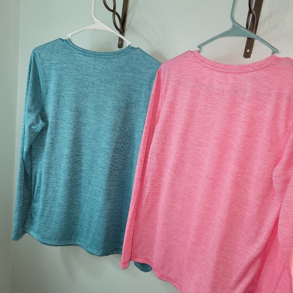 Set of 2 athletic tops - Picture 5 of 5